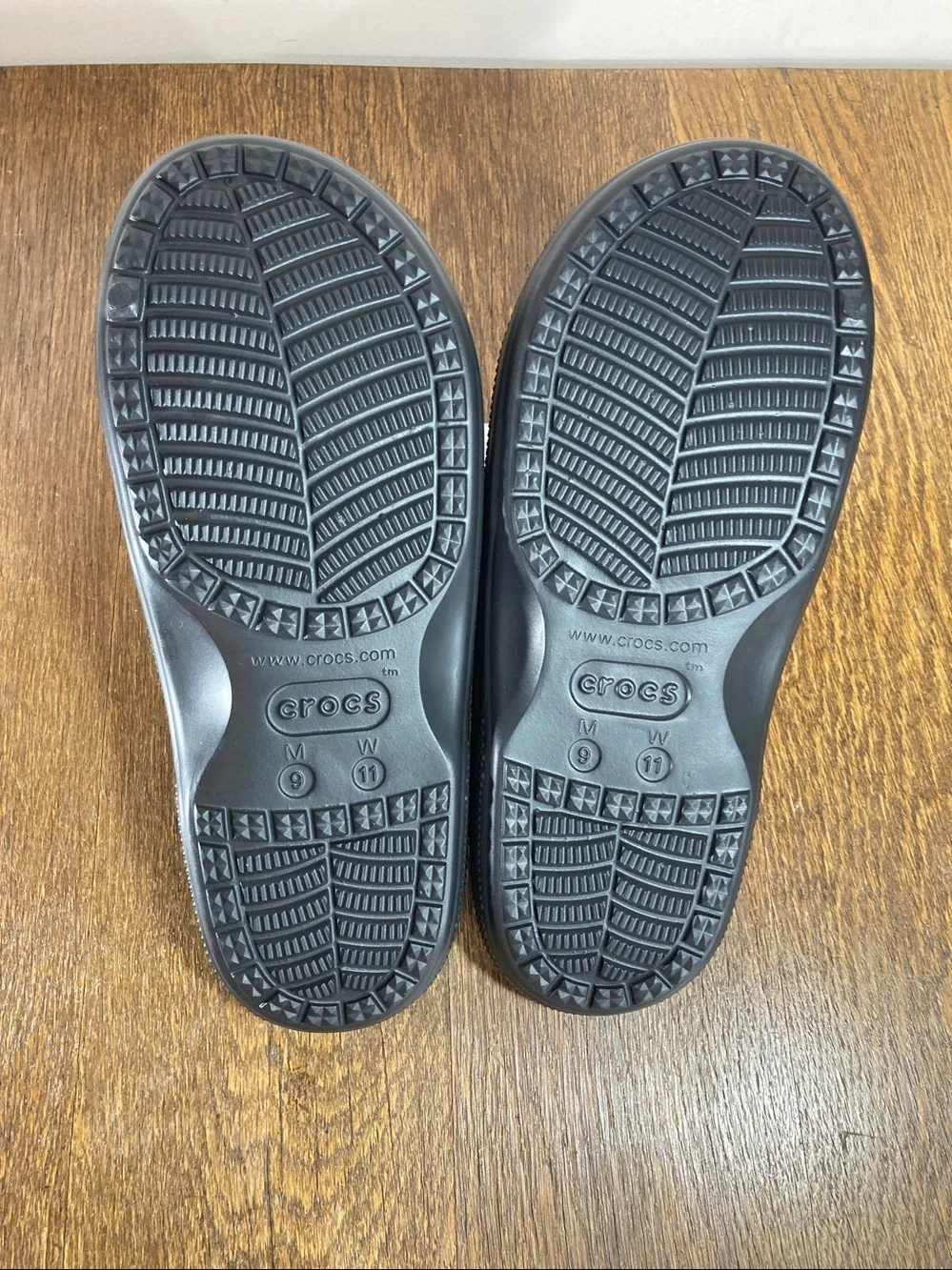 Crocs Baya Unisex Slide Sandal Women’s 11 Men’s 9 Black
